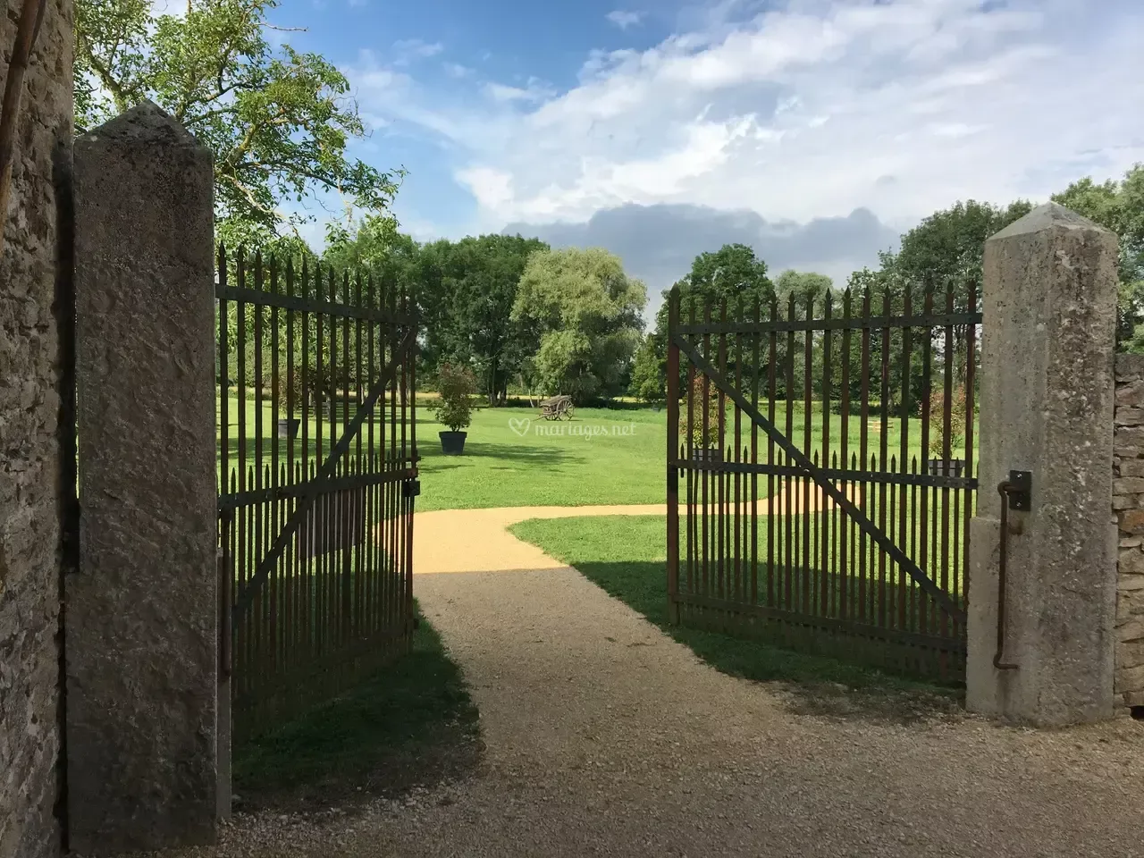 Domaine des Marais — le portail du parc